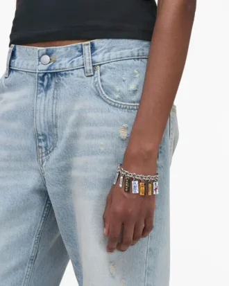 Armband med berömda registreringsskyltar