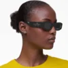 De ovala solglasögonen
