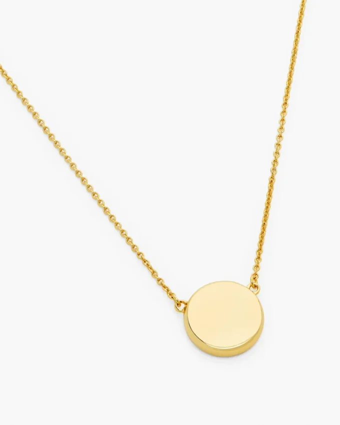 Halsband med knapp-hänge Halsband med knapp-hänge
