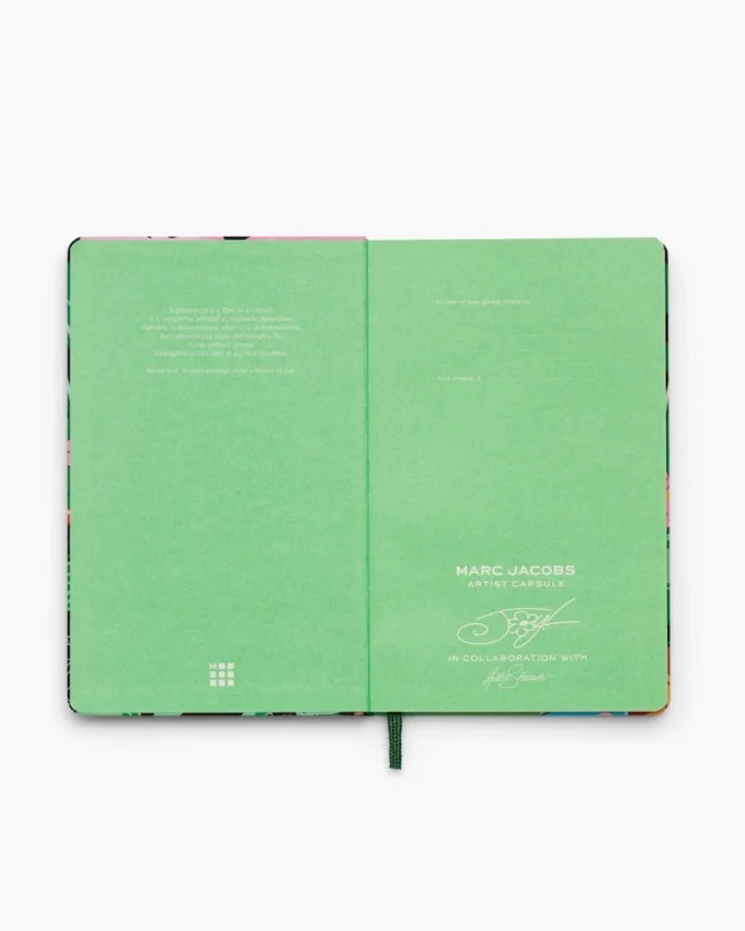 Hattie Stewart x Moleskine x Marc Jacobs anteckningsbok Hattie Stewart x Moleskine x Marc Jacobs anteckningsbok