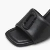 Lädersandal med klack från The J Marc Lädersandal med klack från The J Marc