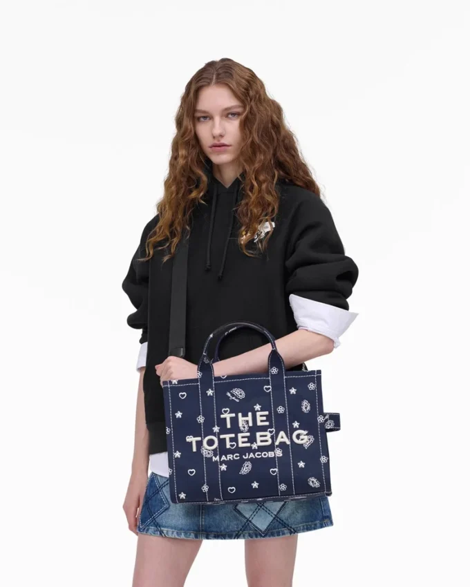 Medium Tote Bag in bandana-canvas Medium Tote Bag in bandana-canvas
