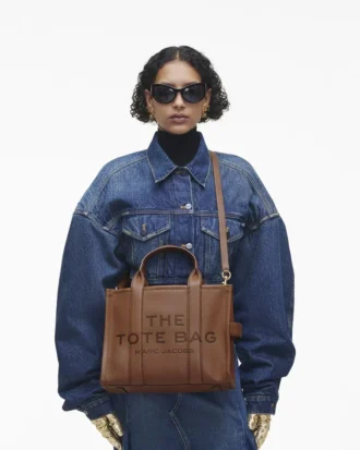 Medium Tote Bag in leather