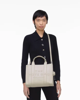 Medium Tote Bag in leather