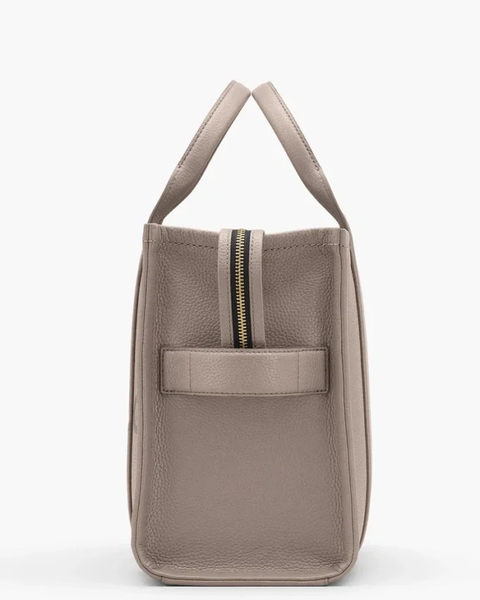 Medium Tote Bag in leather Medium Tote Bag in leather