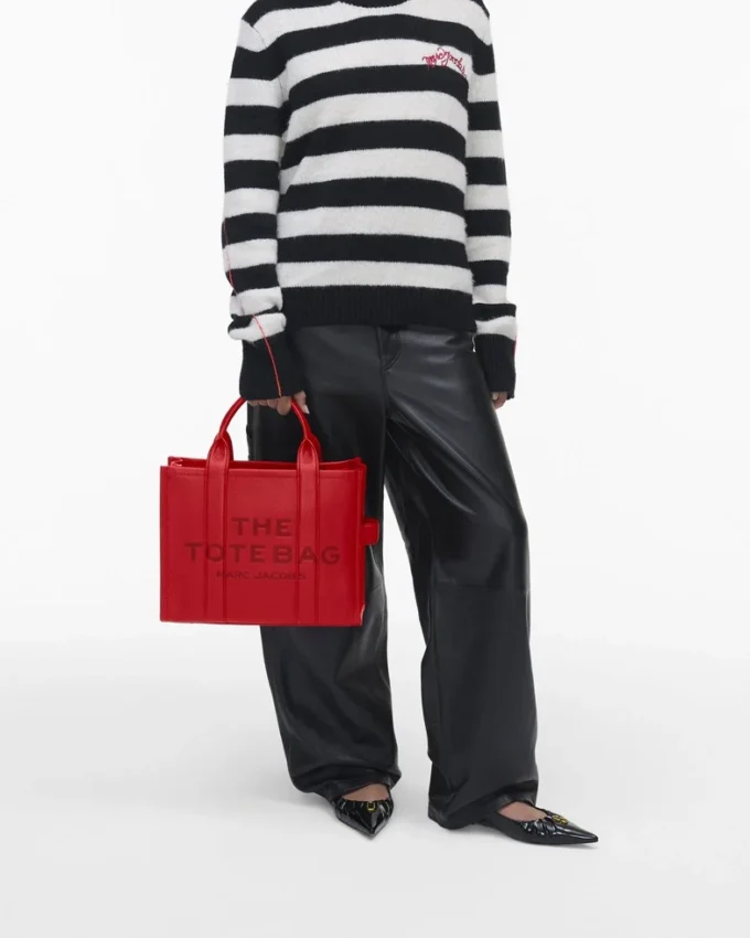 Medium Tote Bag in leather Medium Tote Bag in leather