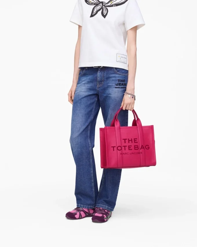 Medium Tote Bag in leather Medium Tote Bag in leather