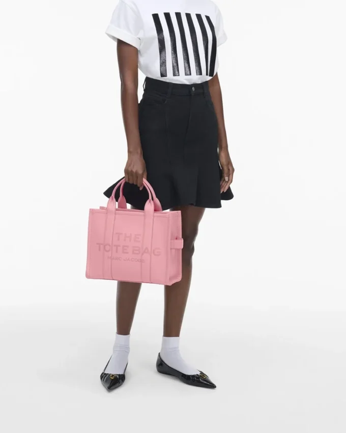 Medium Tote Bag in leather Medium Tote Bag in leather