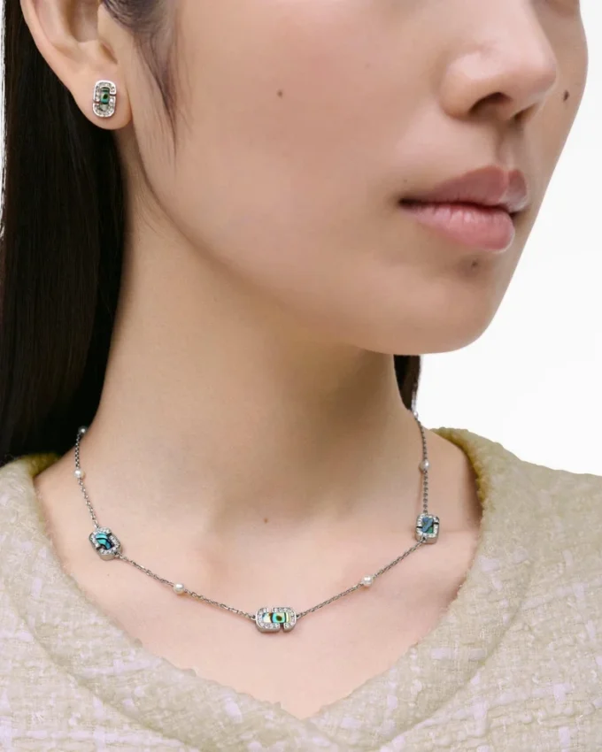 The J Marc Luxe Station-halsband
