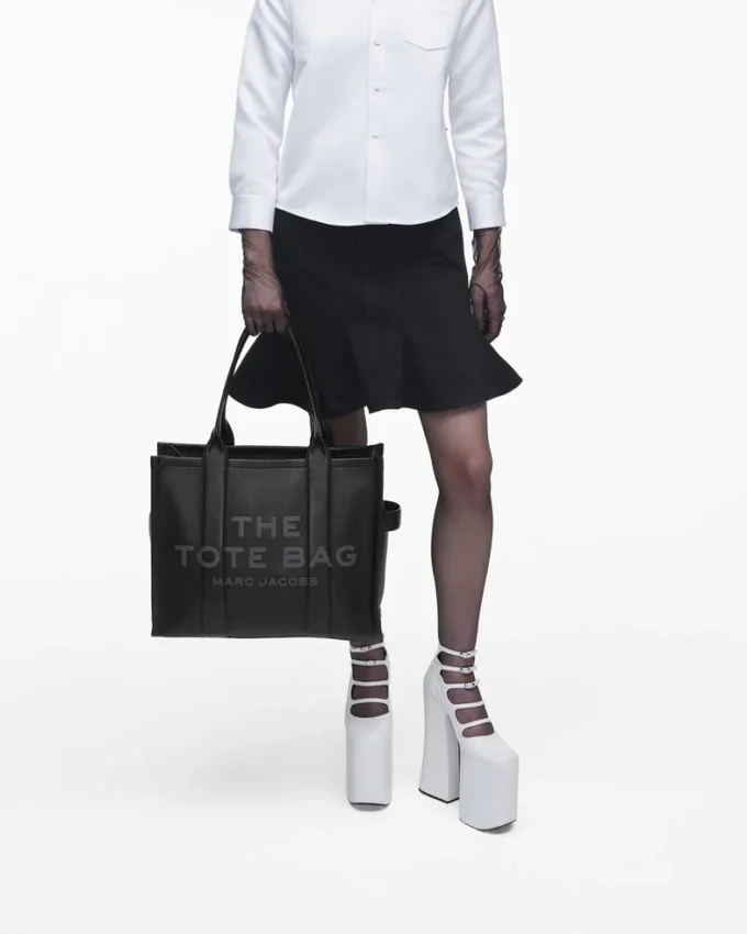 The large leather Tote Bag The large leather Tote Bag