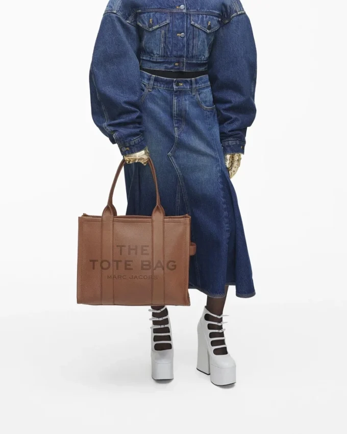 The large leather Tote Bag The large leather Tote Bag