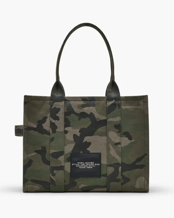 The large Tote Bag in camo jacquard The large Tote Bag in camo jacquard