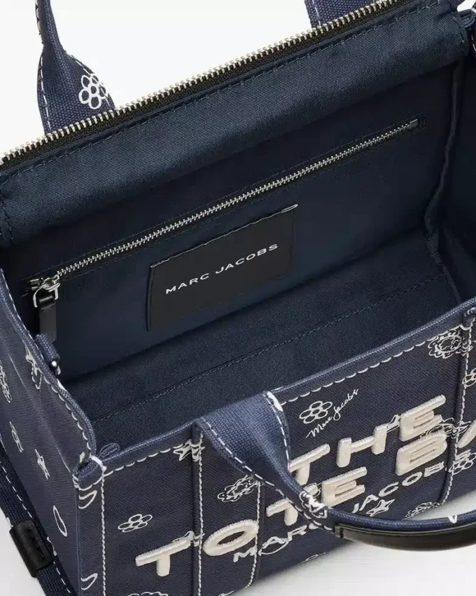 The lilla bandana-canvass Tote Bag The lilla bandana-canvass Tote Bag
