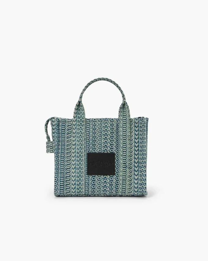 The tvättade Monogram-denim Tote Bag i liten storlek The tvättade Monogram-denim Tote Bag i liten storlek